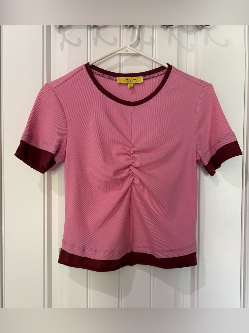 Circus by Sam Edelman Cinch Front Ribbed Top - Picture 2 of 4